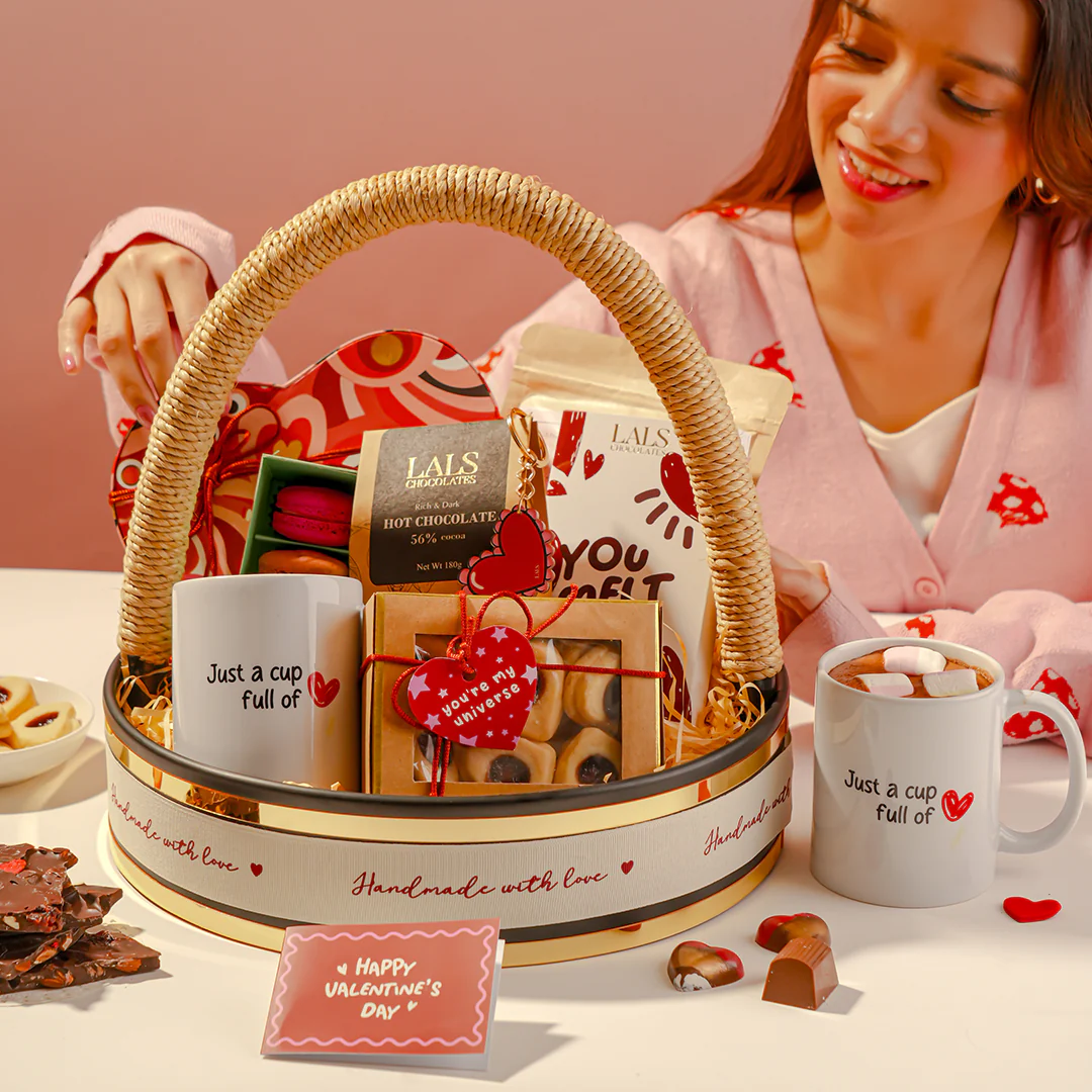 In Love of Hot Chocolate Hamper