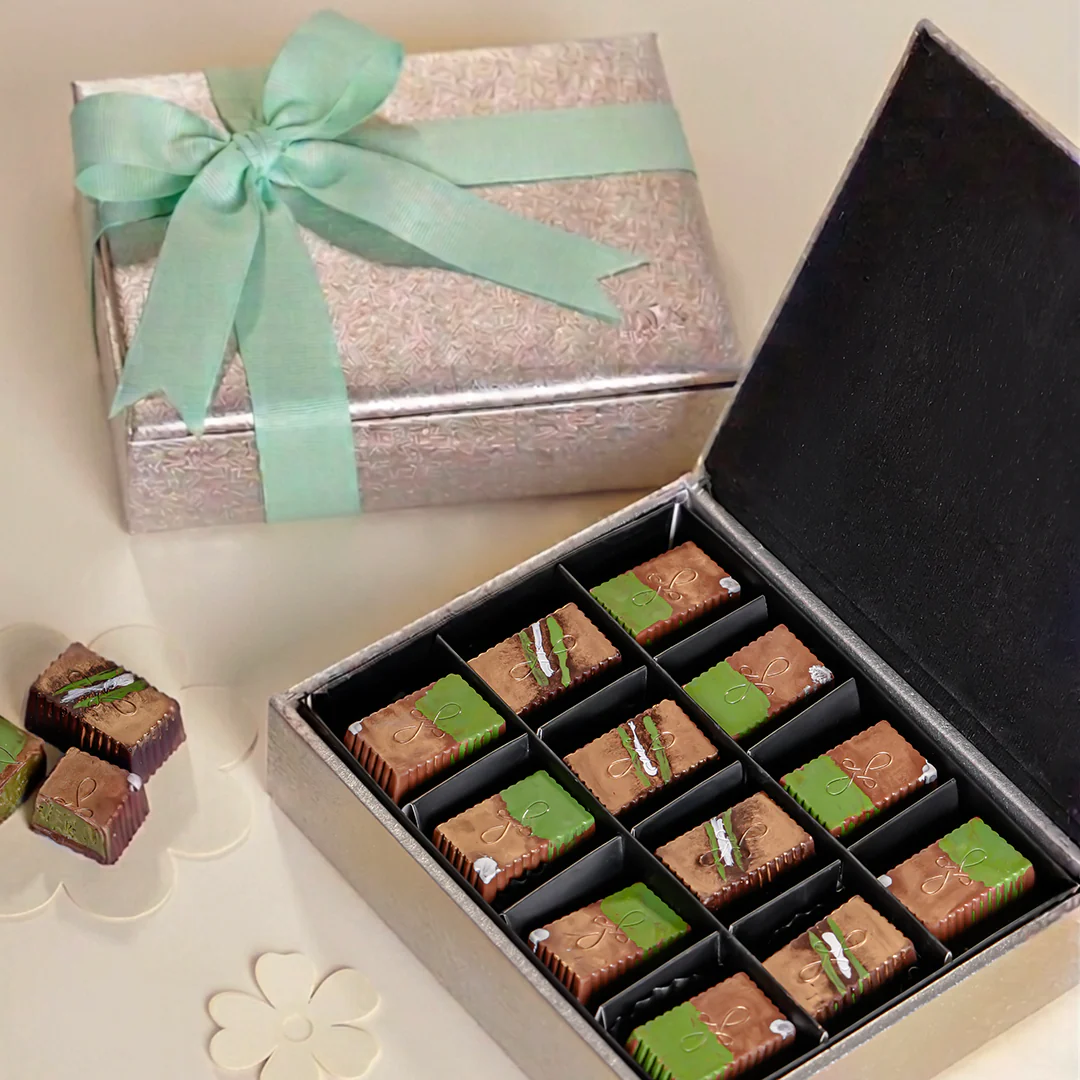 Silver Leather with Pistachio Kunafa Bon Bons (12 pcs)