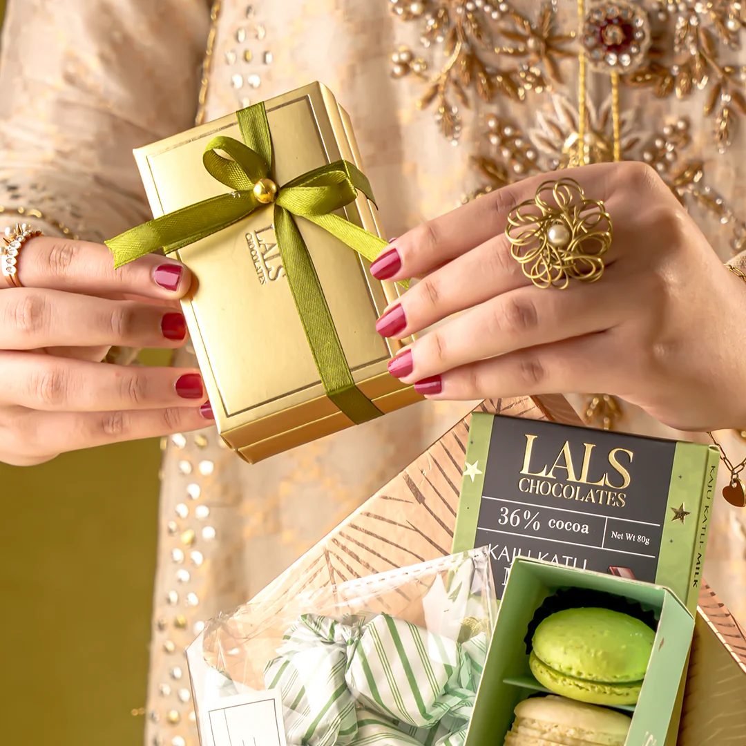 Sweet Promises Hamper - Image 3